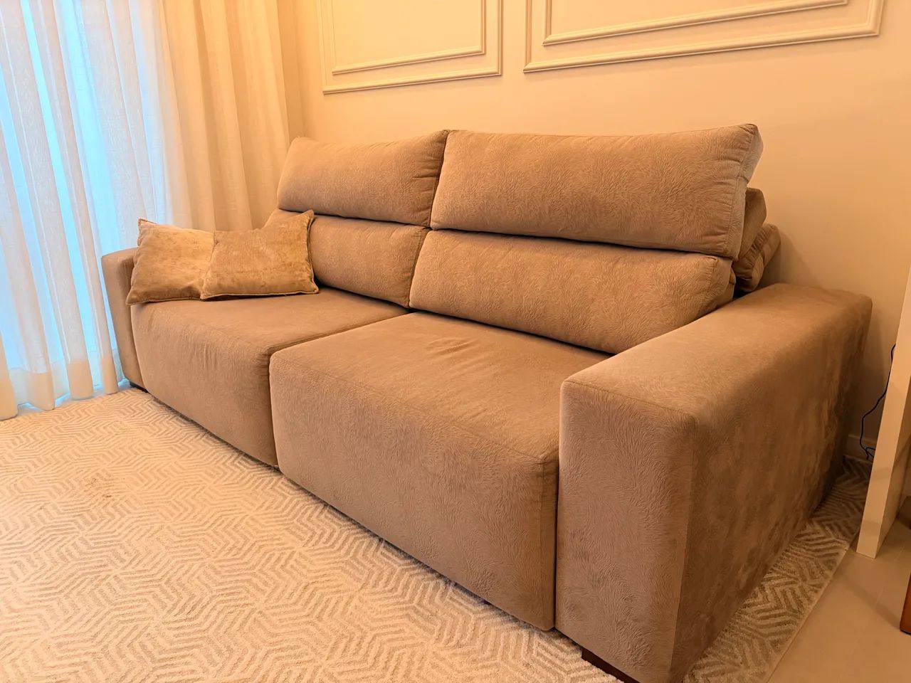 Sofá com chaise retrátil 2,5metros - Foto 4