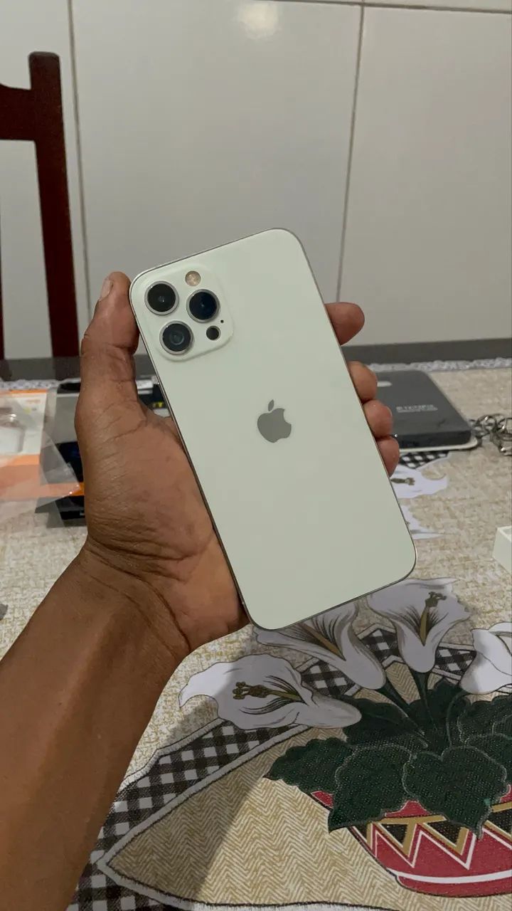 iPhone 12 Pro Max branco  - Foto 4