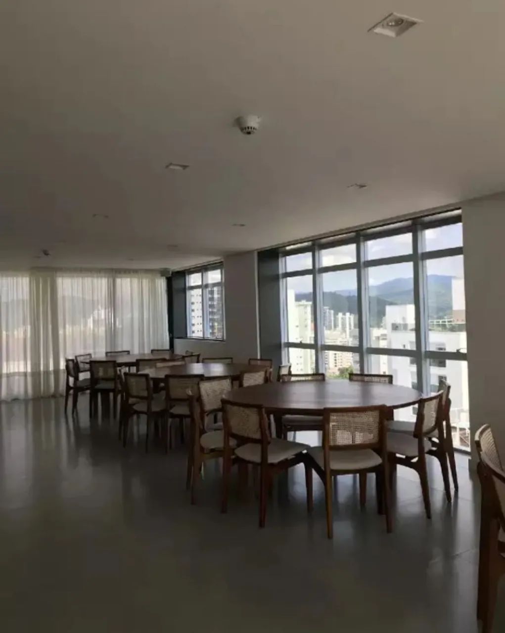 VENDA - SALA JA ALUGADA NO EDIFÍCIO COMERCIAL MAJESTIC EXECUTIVE CENTER - Foto 3