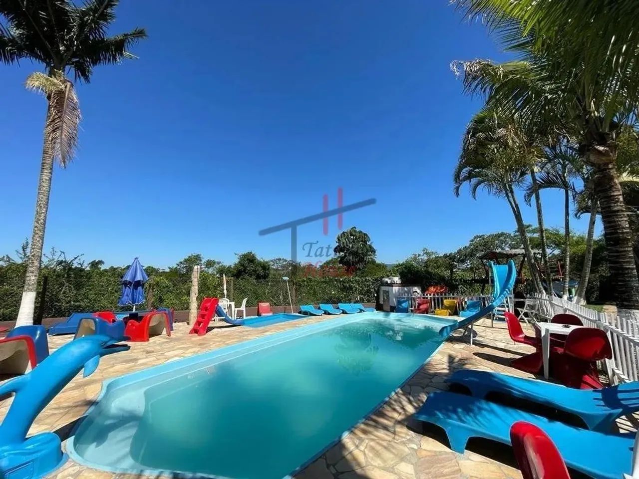 Chácara Arujá Plana com 6.326,00 m² Murada