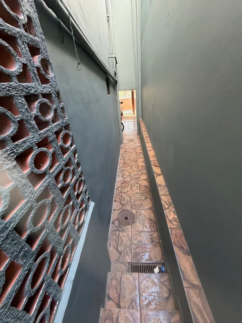 Sobrado com três apartamentos grandes  - Foto 5