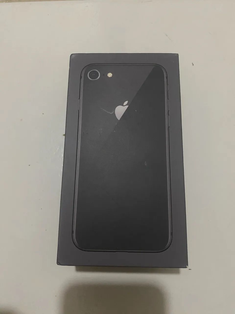 Caixa iPhone 8