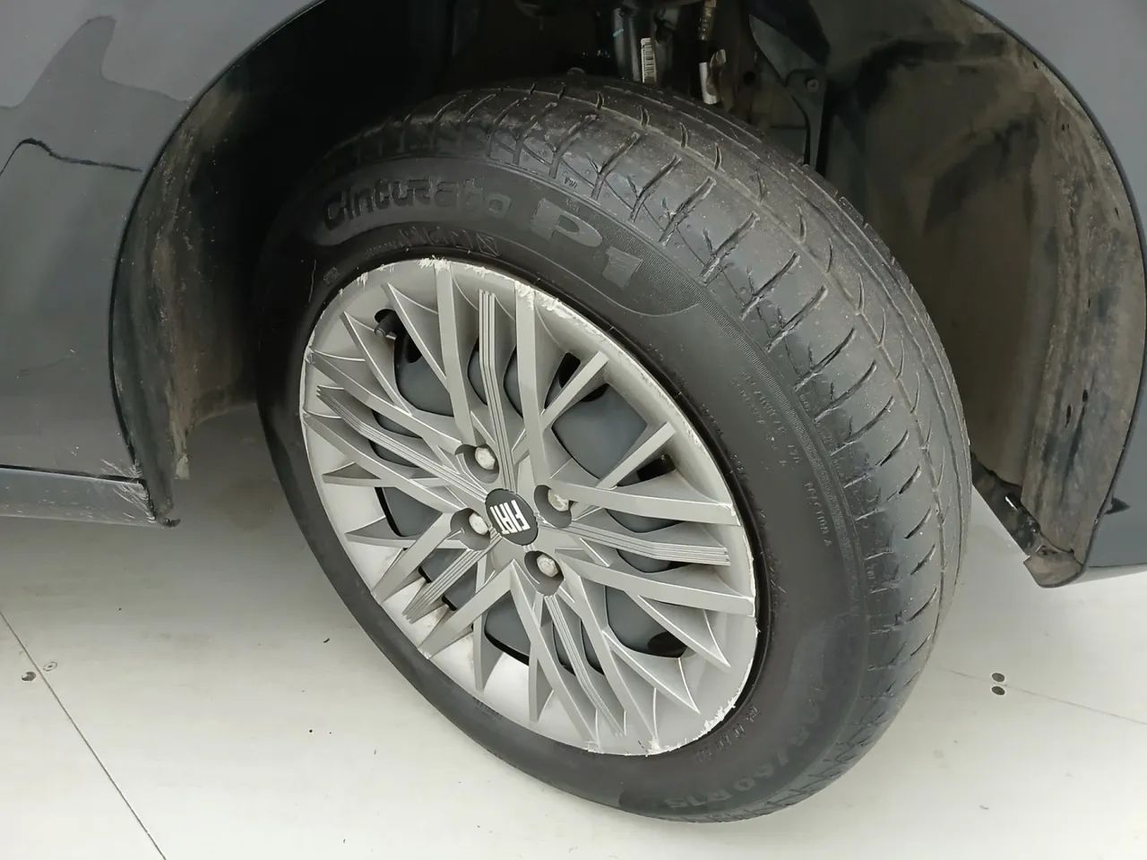 Fiat Cronos Drive 1.0 6V, foto 14 de 18
