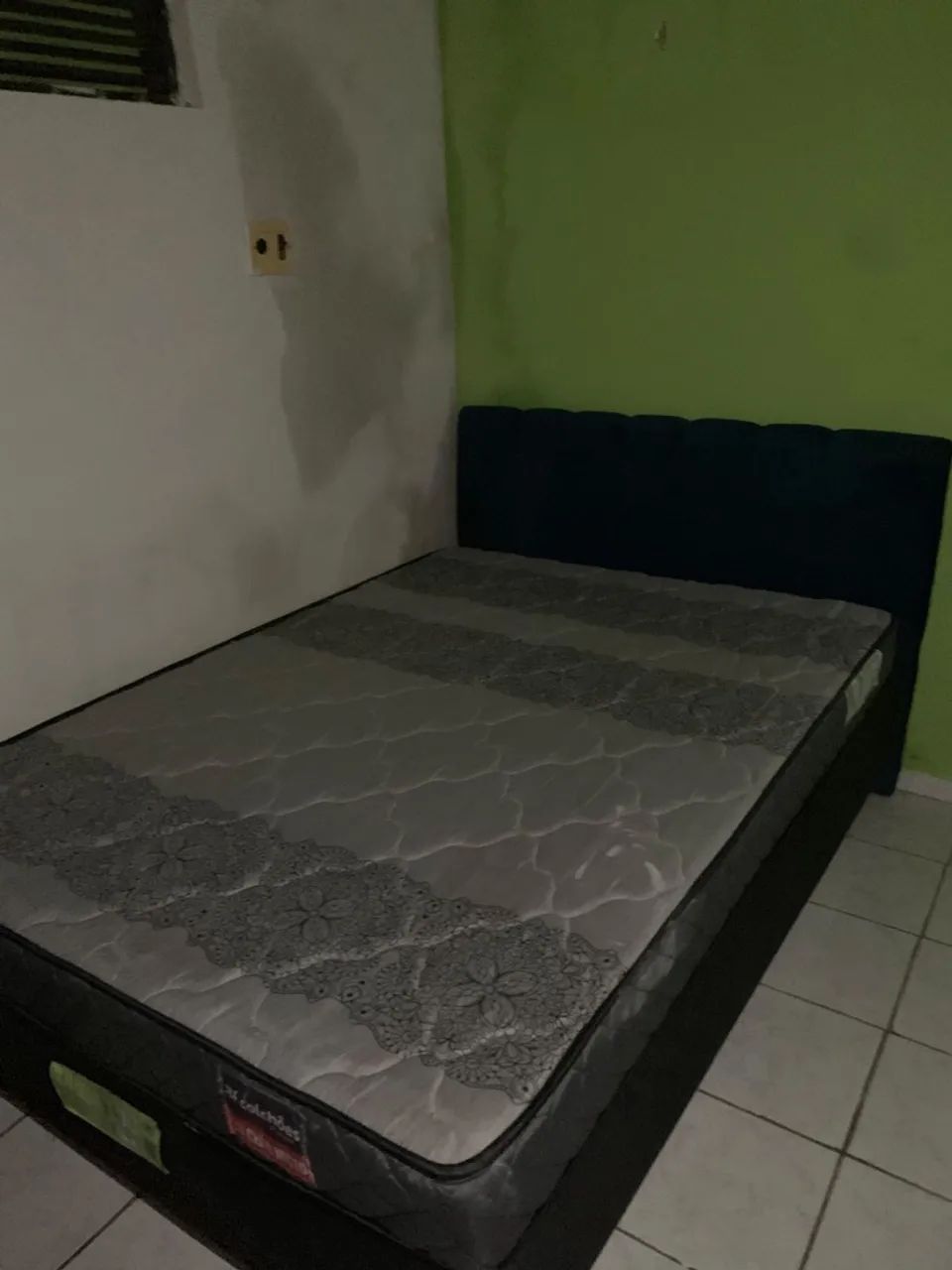 Cama casal preta 