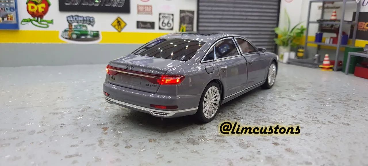Miniatura 1:24 - Diecast Audi A8  - Foto 4