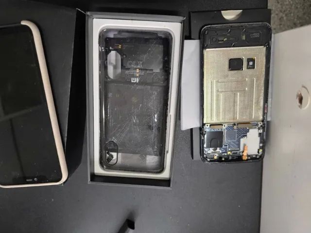 Tela para Celular Xiaomi Explorer 8 Pro - Usada  - R$250,00