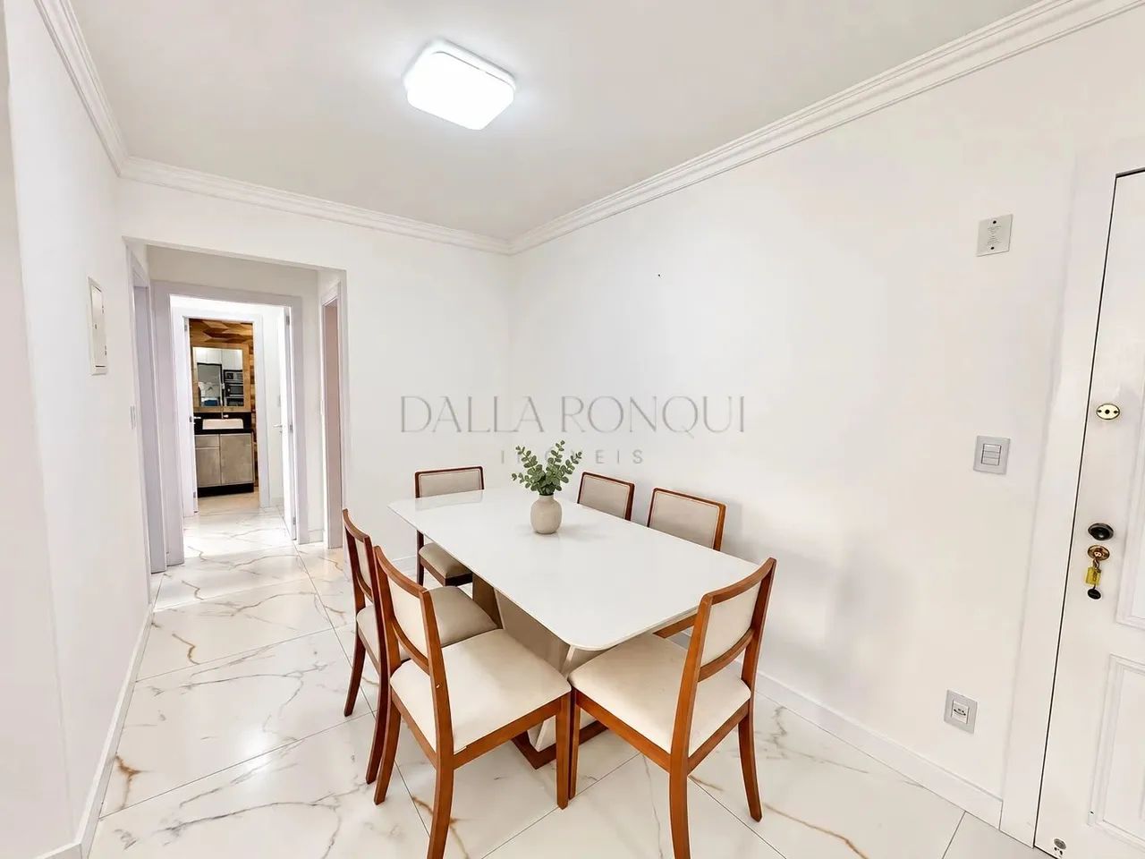 LOCAÇÃO ANUAL | APARTAMENTO REFORMADO - Foto 4