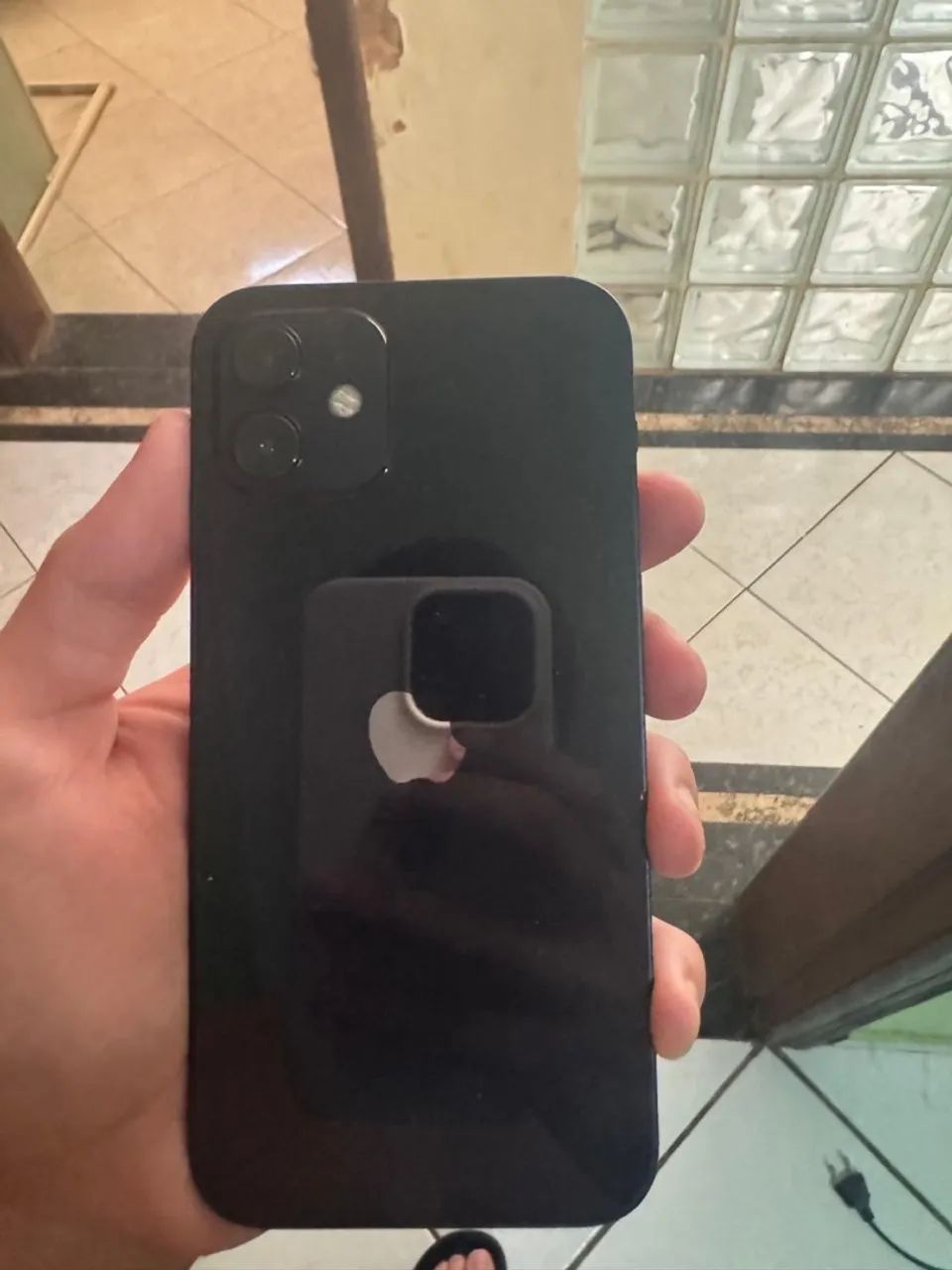 iPhone 12 semi-novo