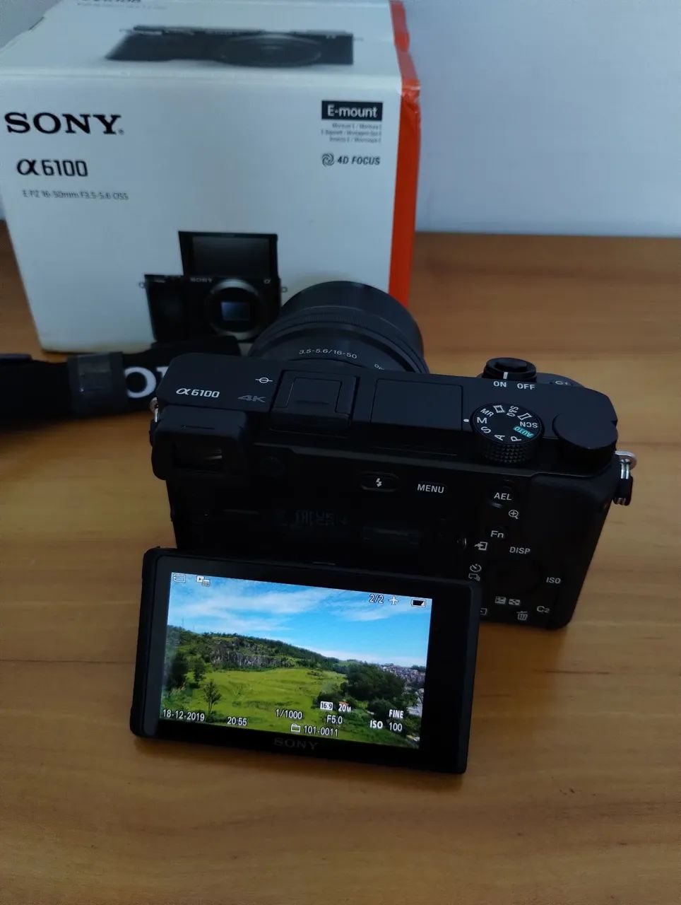 Camera Sony Alpha ILCE 6100L cor preta - Foto 2