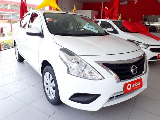 Oferta com Bônus de Ipva 2020 - Nissan Versa Conforto 1.0 2018 - Financiamos em até 60X - Foto 2