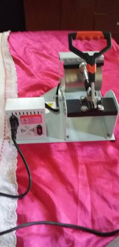 Maquina para estampar canecas
