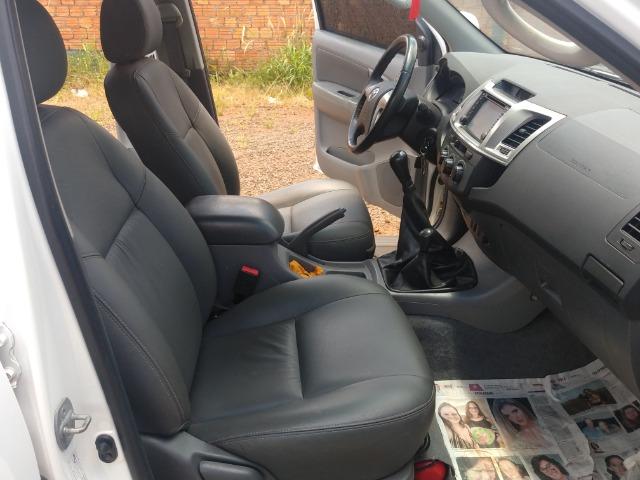Hilux STD 2013/2013, 3.0 D4D 4X4 manual - Foto 6