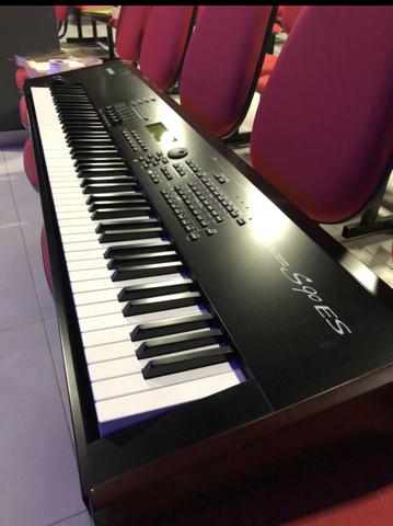 Yamaha s90 es 88 teclas