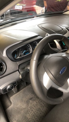 VENDO FORD KA A GÁS 2018