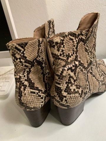 Vendida!) Bota preta cano longo de couro 38 Prego – R$ 50,00 + frete 