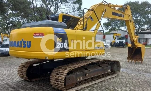 Escavadeira  Komatsu PC200 2018