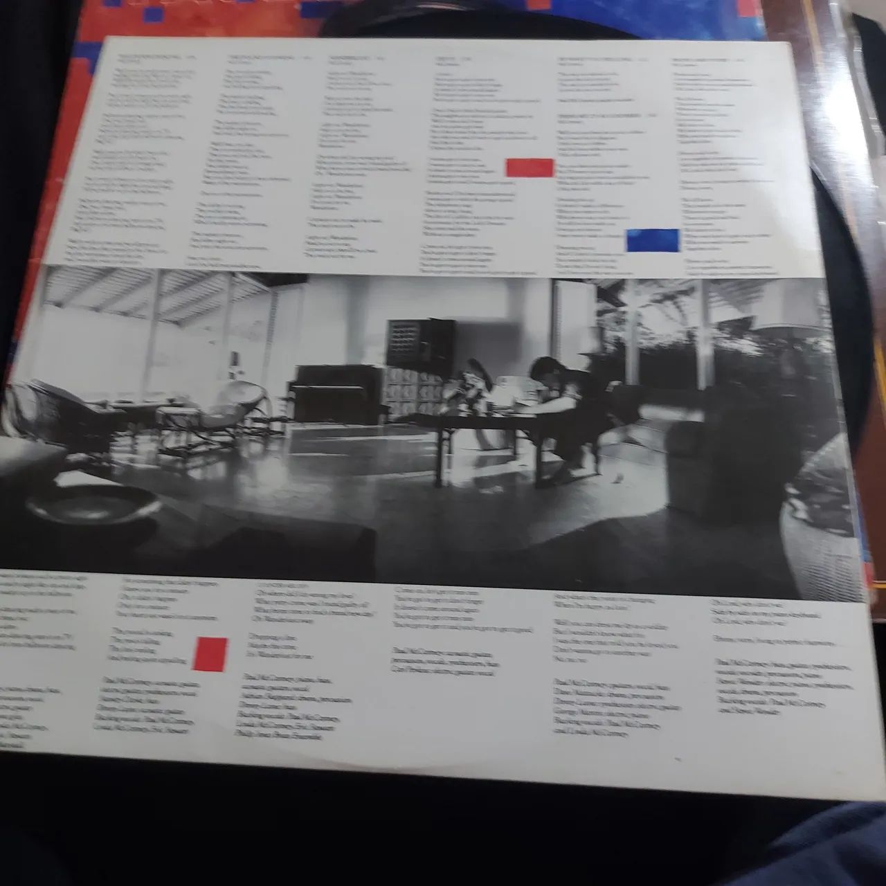 LP Paul McCartney Tug of war com encarte - Foto 4
