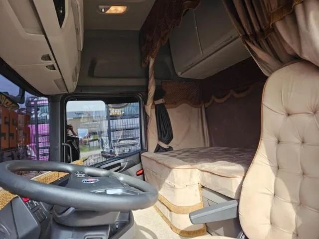 Scania R 450 6x2 Highline Ano 22 Euro 5 Painel TFT Geladeira e.e 3.35 freio a tambor Top - Foto 9