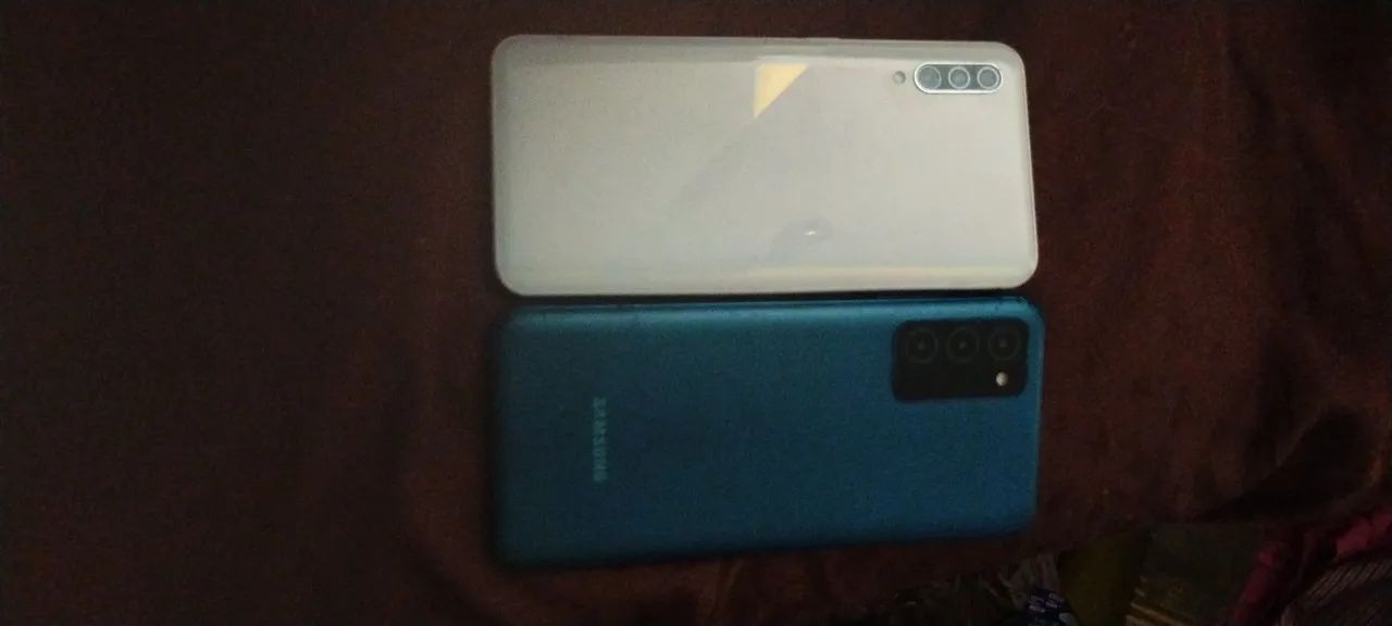 Celular Samsung com defeitos 