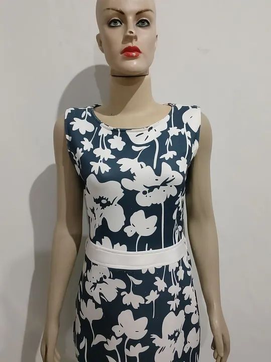 Vestido realist  - Foto 5