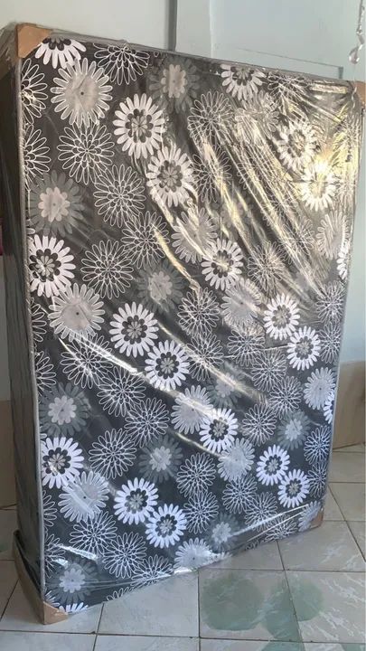 Cama box casal acoplada cor escura 