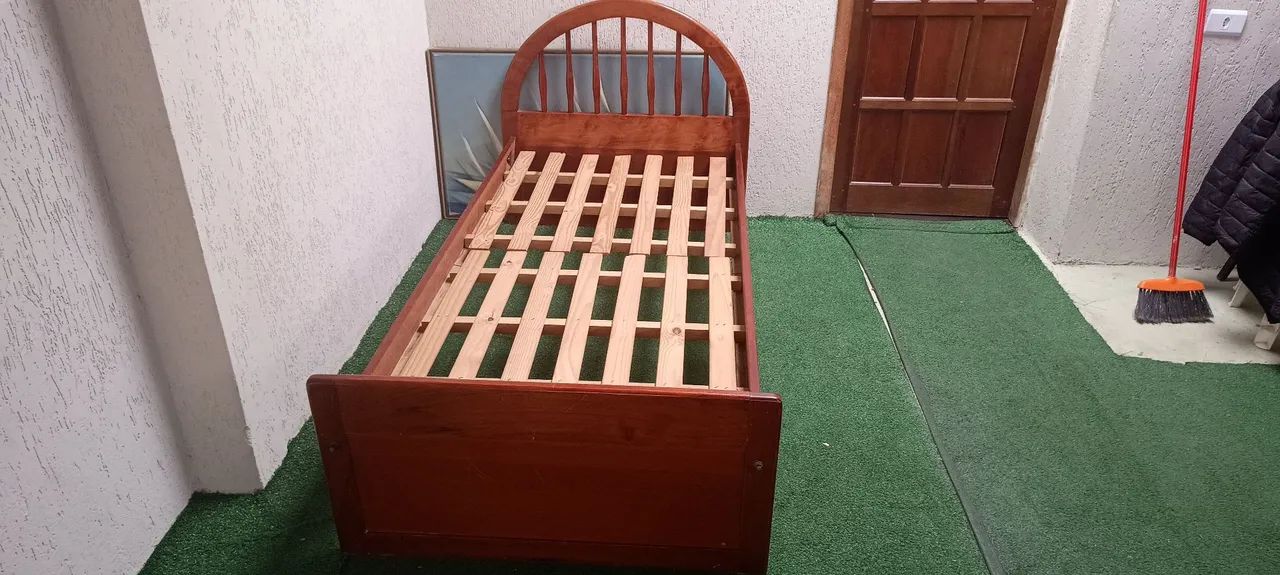 Cama de madeira de mostruário ----- entrego - Foto 2