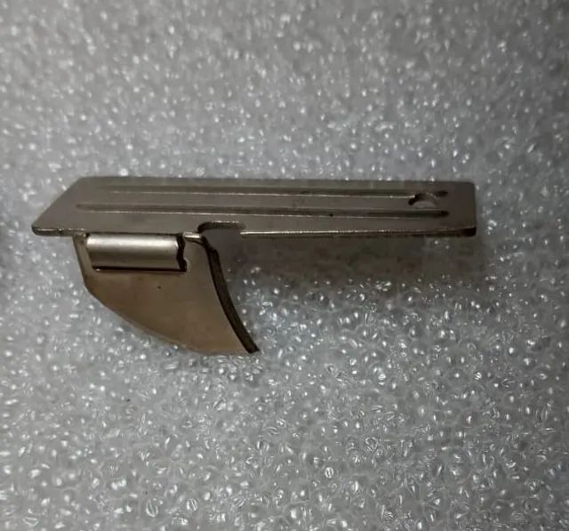 Abridor de lata dobrável, militar, original dos ,U.S.A. e raro! - Foto 2