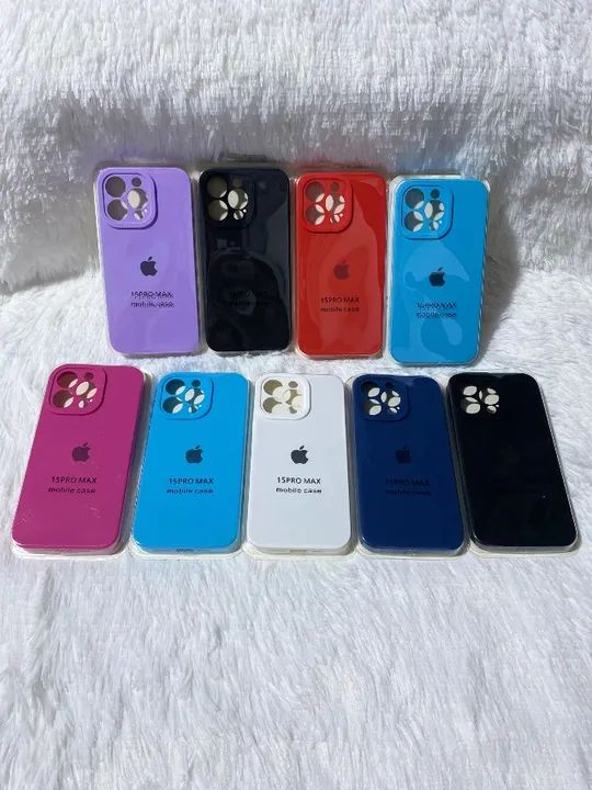 Capas para iPhone 15 Pro Max, com proteção de câmera, em diversas cores, novas.