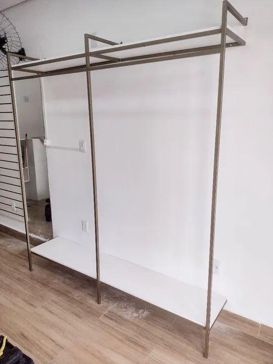 Araras de roupa 