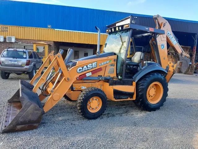 Retroescavadeira Case 580 2014 