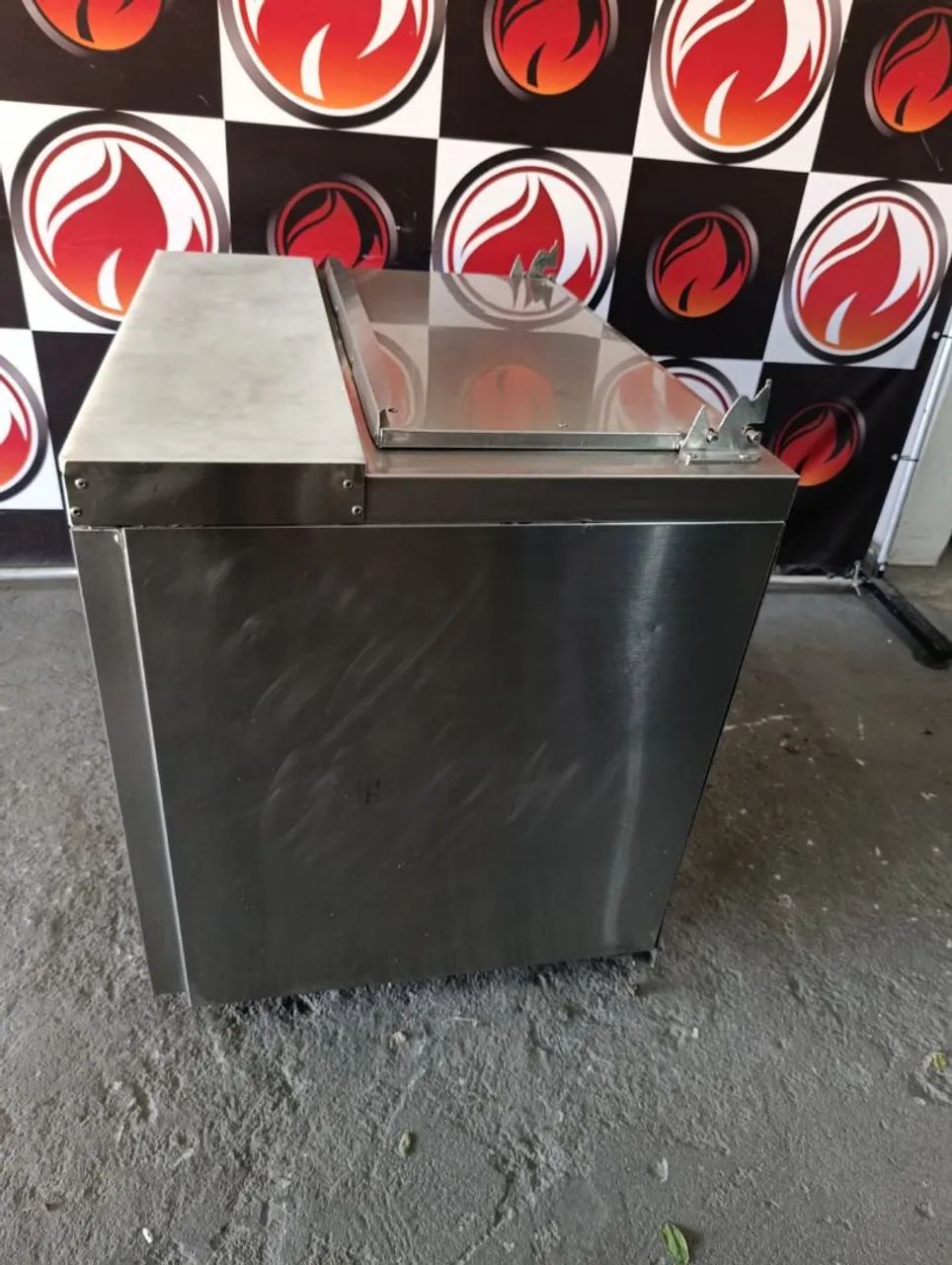 Balcão refrigerado 1 porta 220 volts marca MACOM - Foto 5