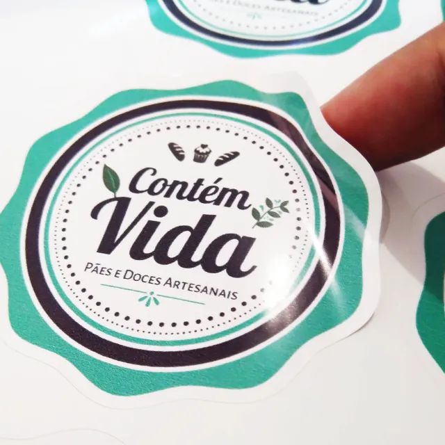Adesivos recortados para seu negócio e ambiente