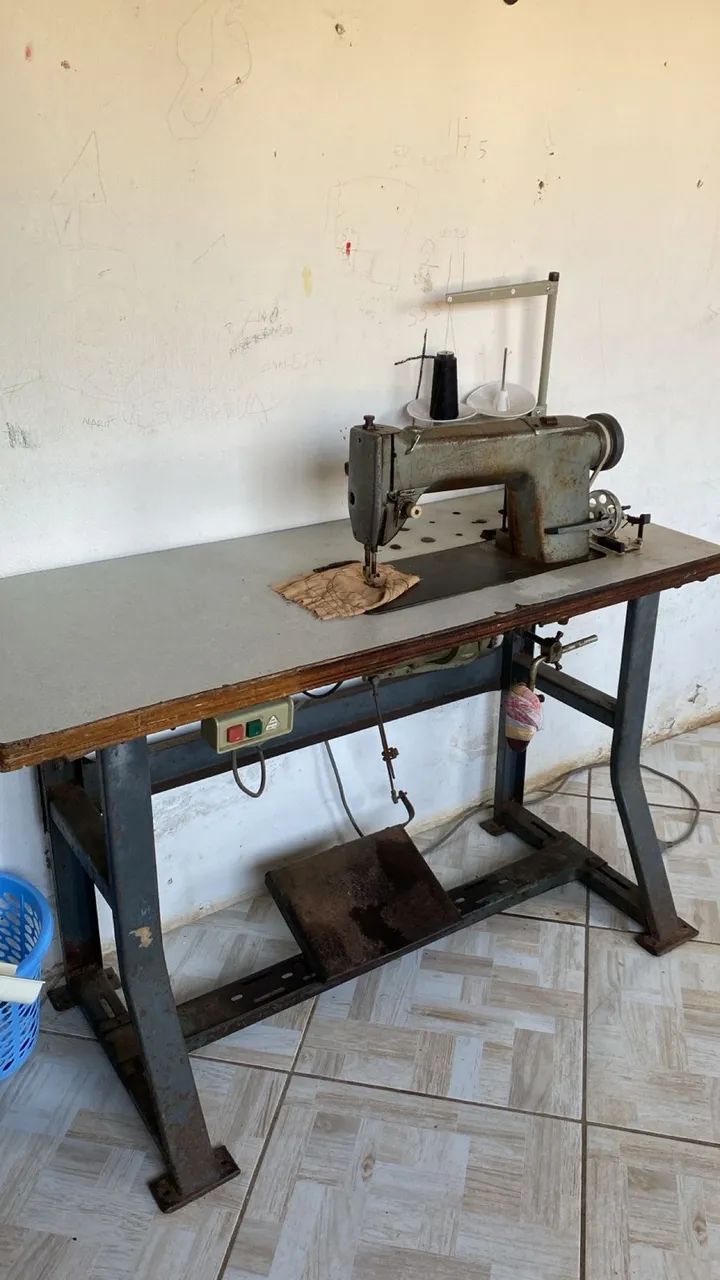 2 MÁQUINAS DE COSTURA (1 INTERLOCK E 1 RETA) - Foto 6