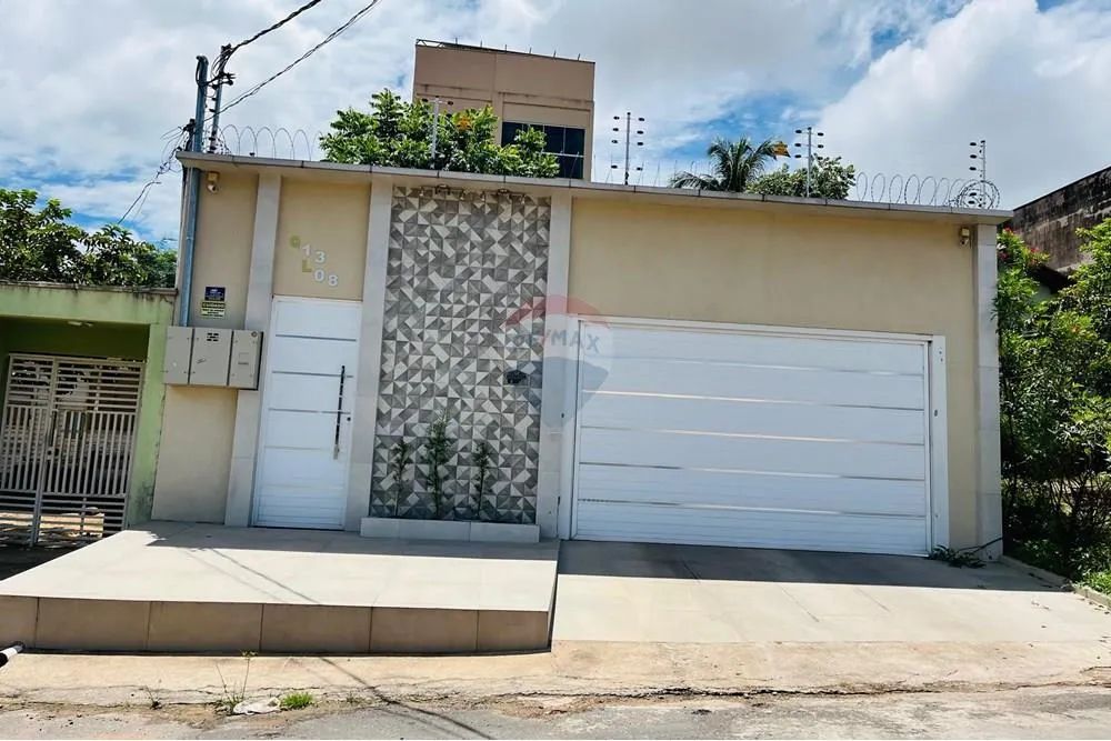 EDIFÍCIO MISTO, COM ÁREA TOTAL DE 1.062,45 m², SENDO 704,45 m² DE ÁREA RESIDENCAIL E 358 m - Foto 2