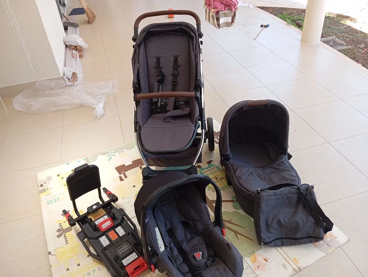 Carrinho de Bebê Completo 4 em 1