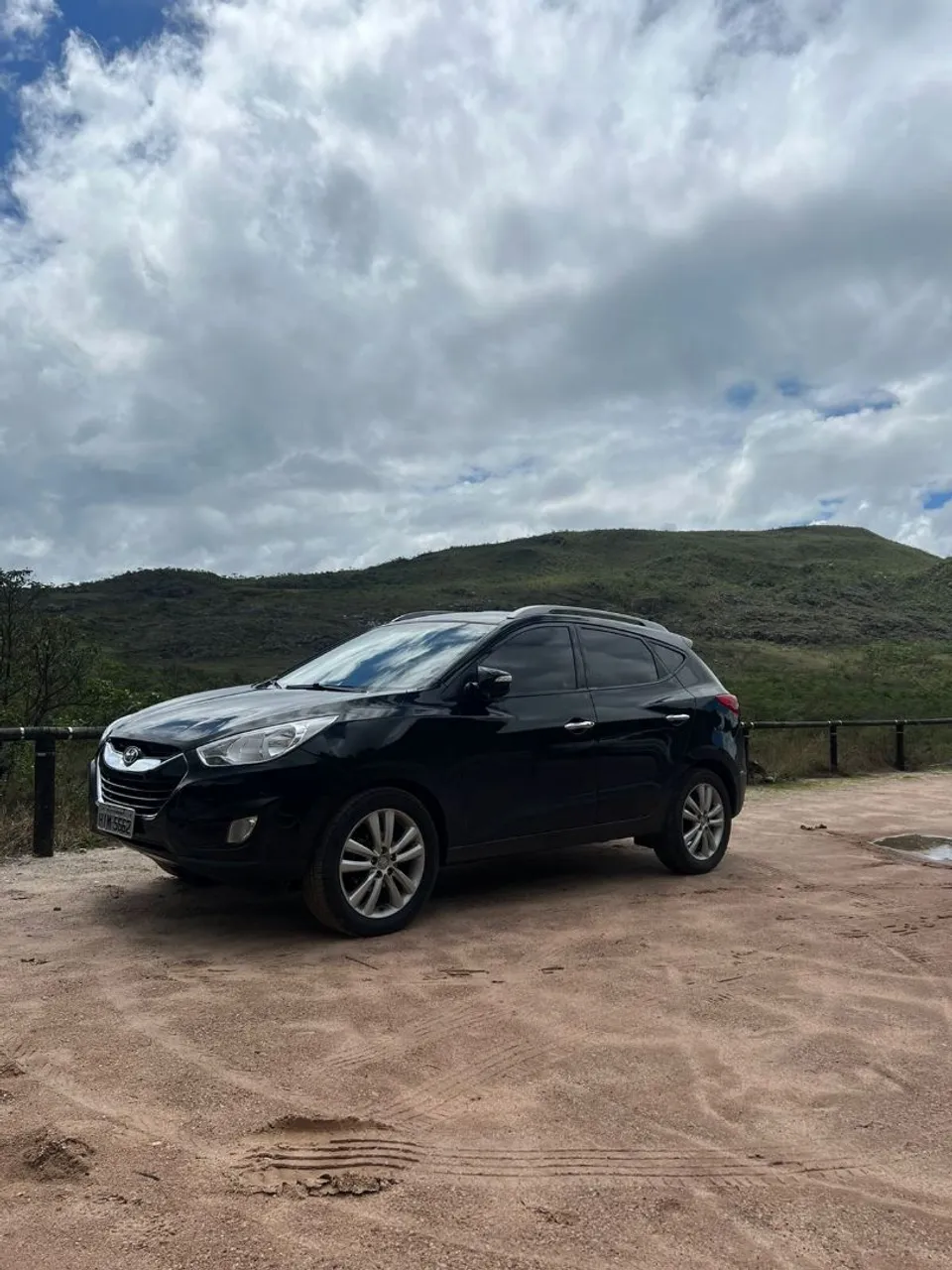 Vendo ix35 ano 2012 carro super conservado manutenção em dias