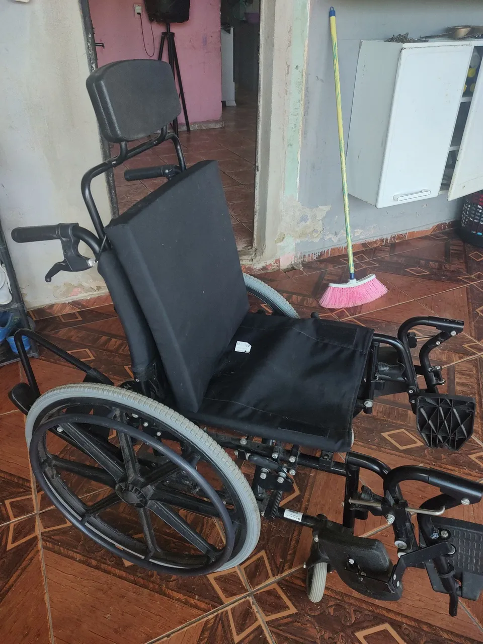 Cadeira de Rodas 550