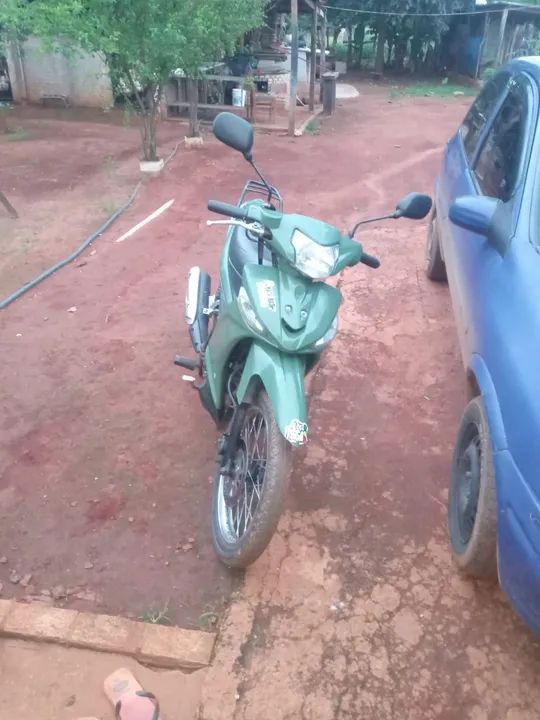 Motocicleta Yamaha Crypto 115 Verde
