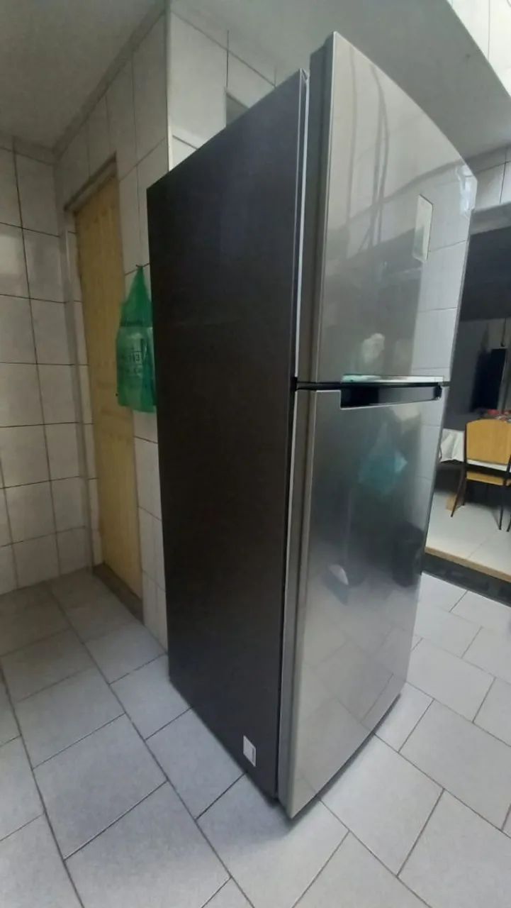 Geladeira $ 2.000,00 Samsung Frost Free,  inox 453 litros  - Foto 3