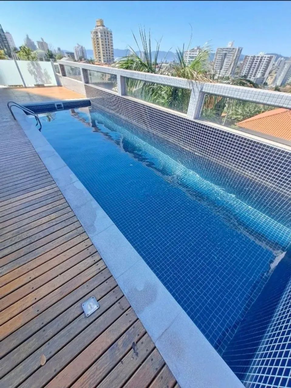 Limpeza e tratamento de piscinas - Foto 4