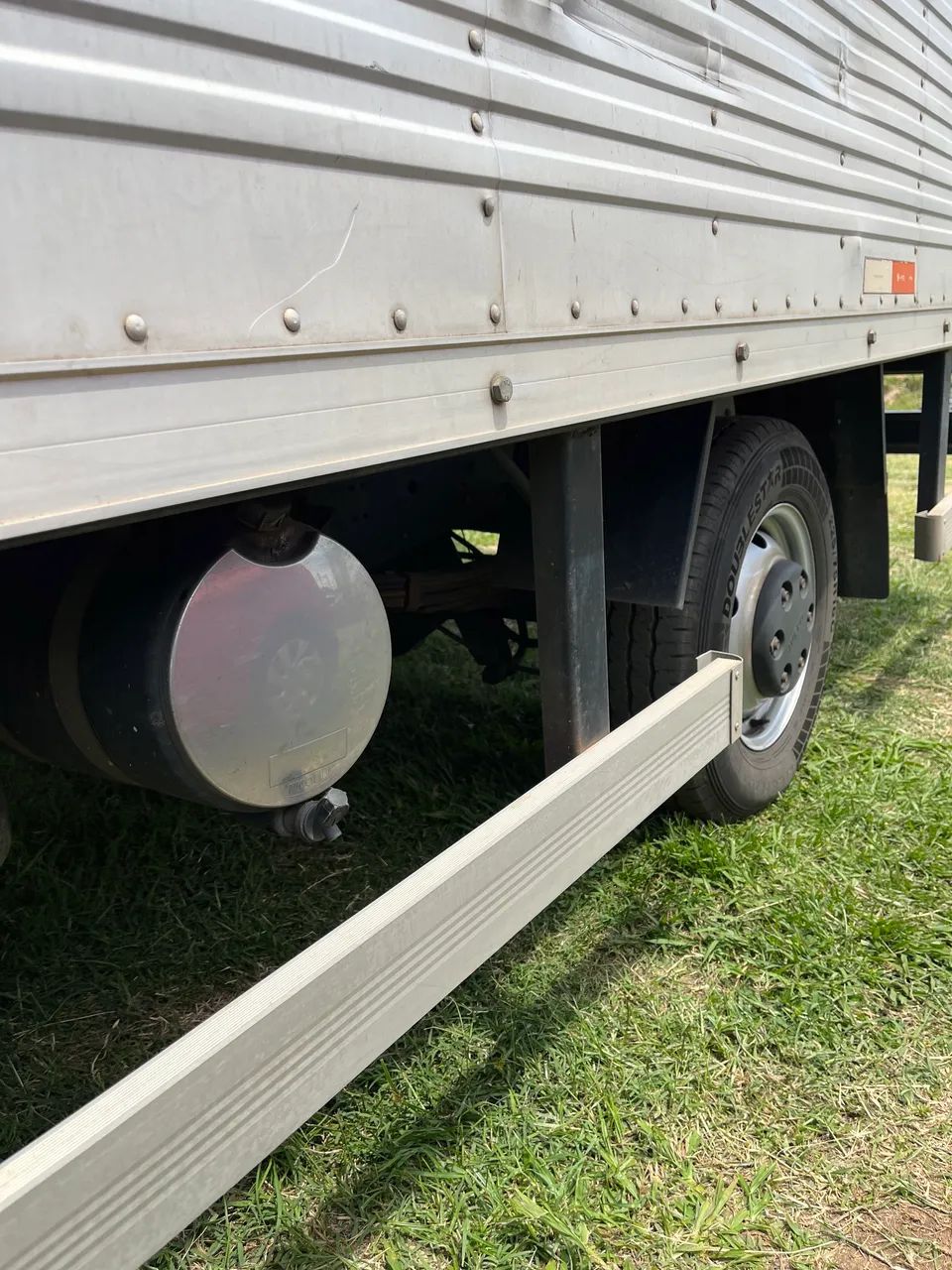 Iveco Daily Chassi 35-150 longo 3.0 diesel - impecável  - Foto 11