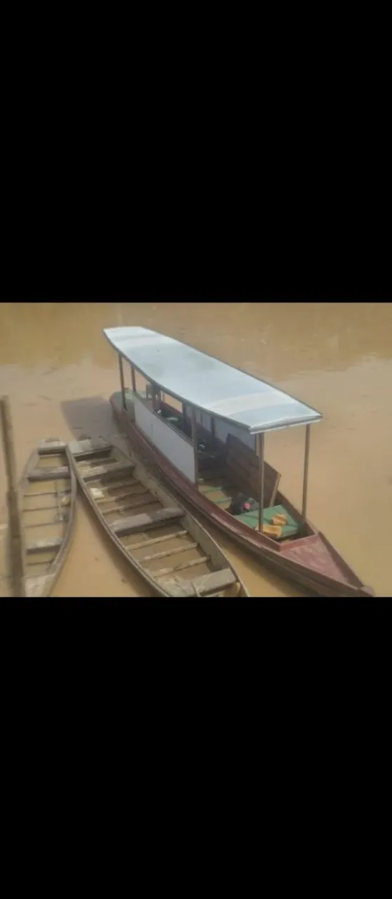 Vendo está canoa + motor de 5hp