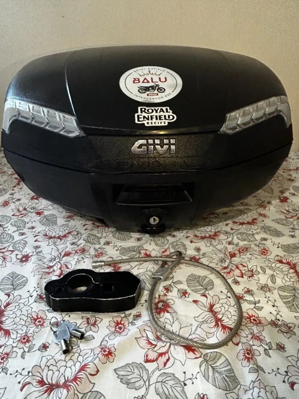 Baú Givi E46N Riviera Monolock - 46 Litros | Acompanha base + BRINDE ESPECIAL