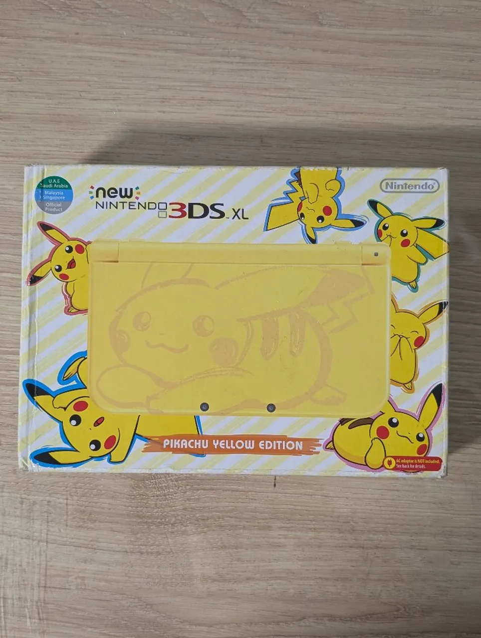 Nintendo New 3DS XL Pikachu Yellow Edition