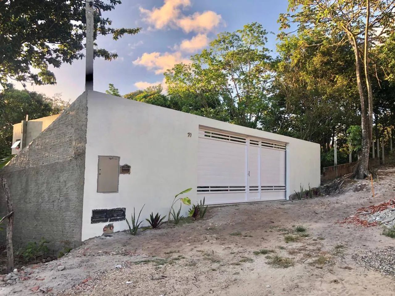 Casa recém construída, estilo studio, pronta para ampliação, em rua otima. - Foto 2