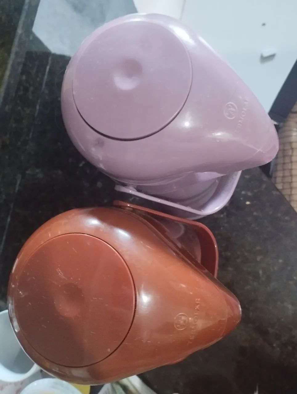 Termolar garrafa térmica seminovas - Foto 3