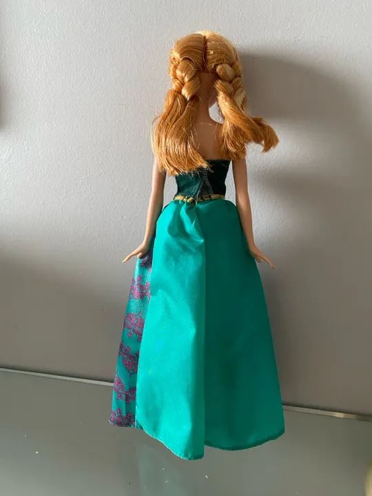 Boneca Frozen Disney - Brinquedos e Jogos - Foto 2