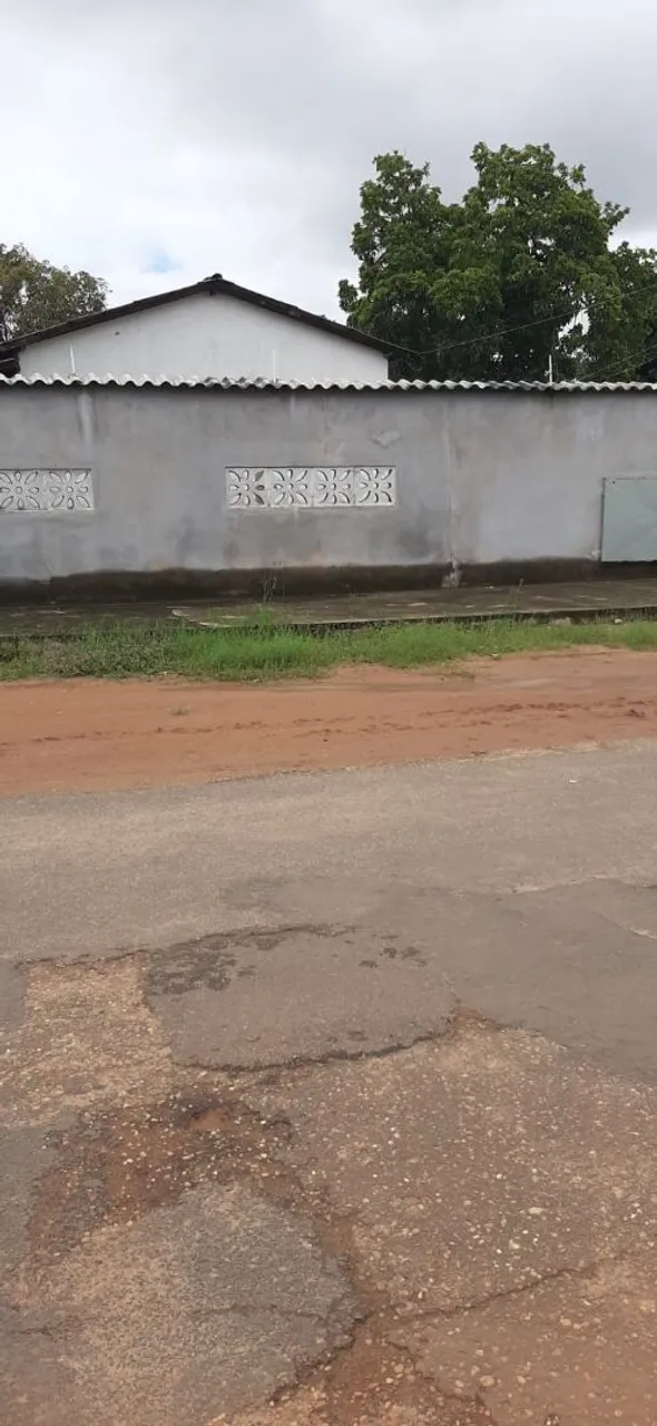 400,00 + água e luz...apartamento em condomínio fechado.