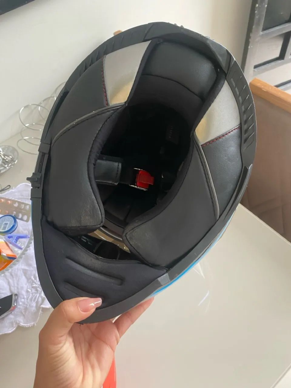 Capacete Moto - Tamanho M - Foto 4