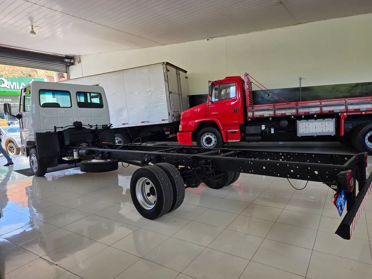 Ford Cargo 815 e 2006 doc consta bau  - Foto 10